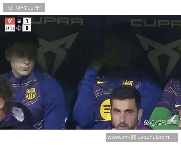 欧冠决赛巴萨与曼联巅峰对决回顾与精彩瞬间分析